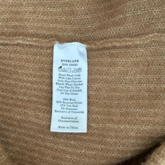 Everlane Cozy Stretch Shorts in Camel - Picture 7 of 8